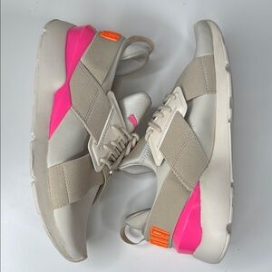Puma Women's Sneakers in Beige, Pink, and Orange